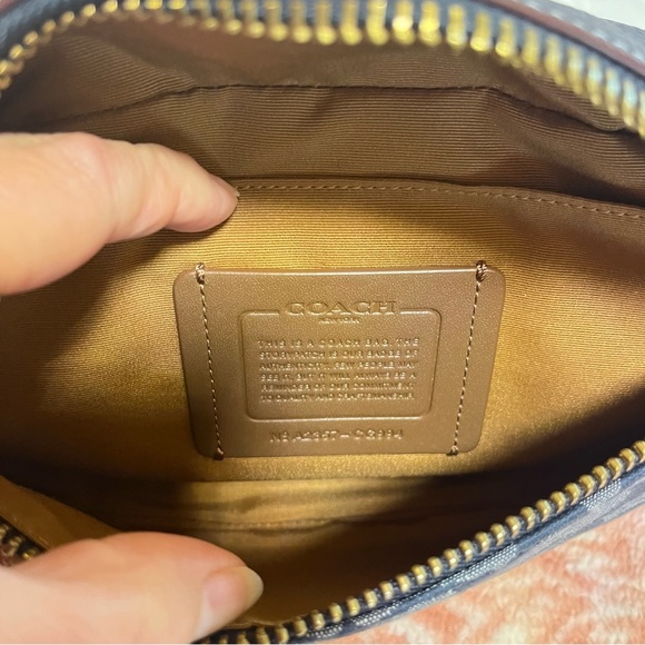 Coach Warren Belt Bag - Picture 8 of 16